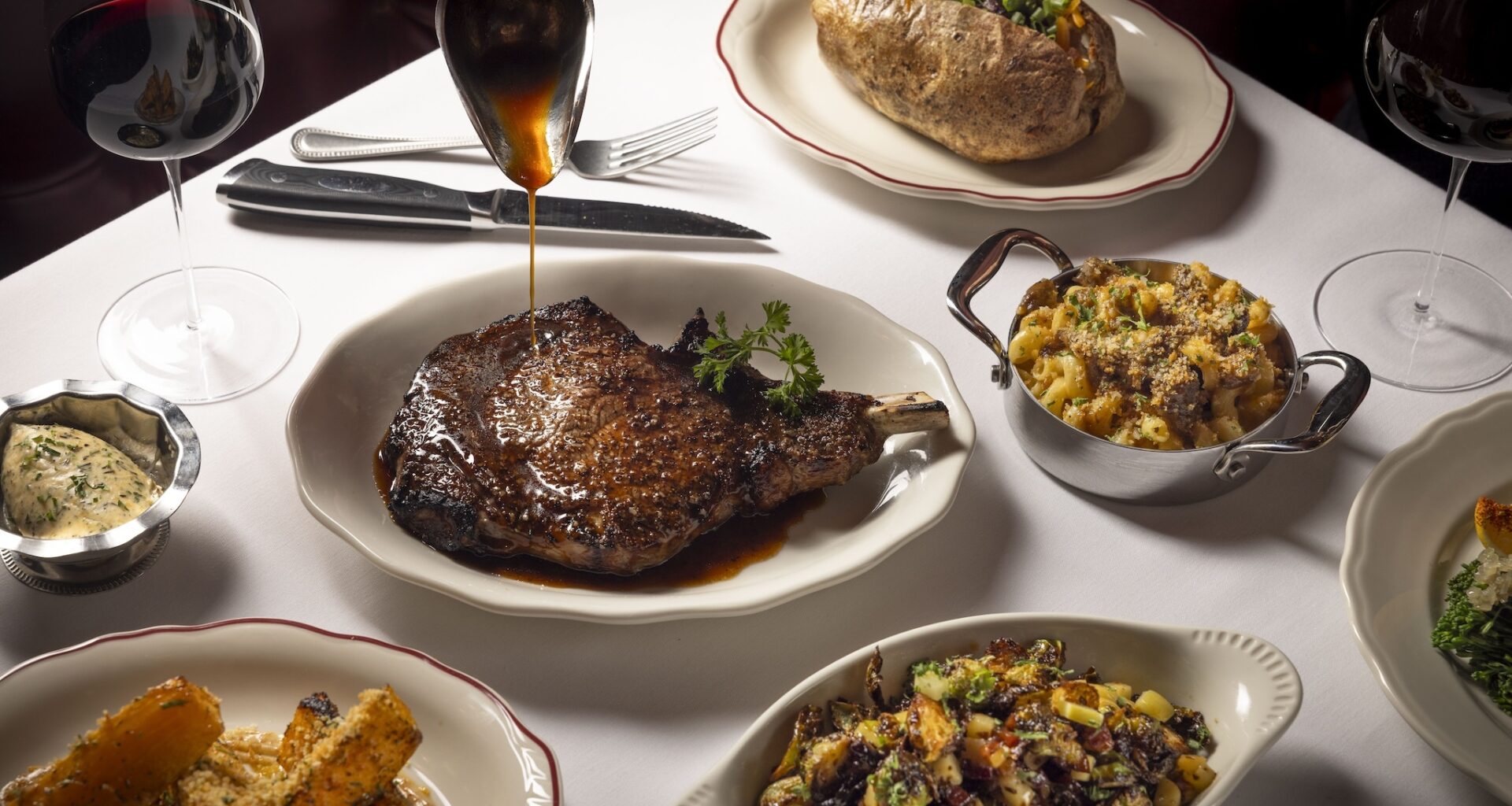 New York's Golden Steer Proves There's Nothing Wrong with Dad’s Steakhouse