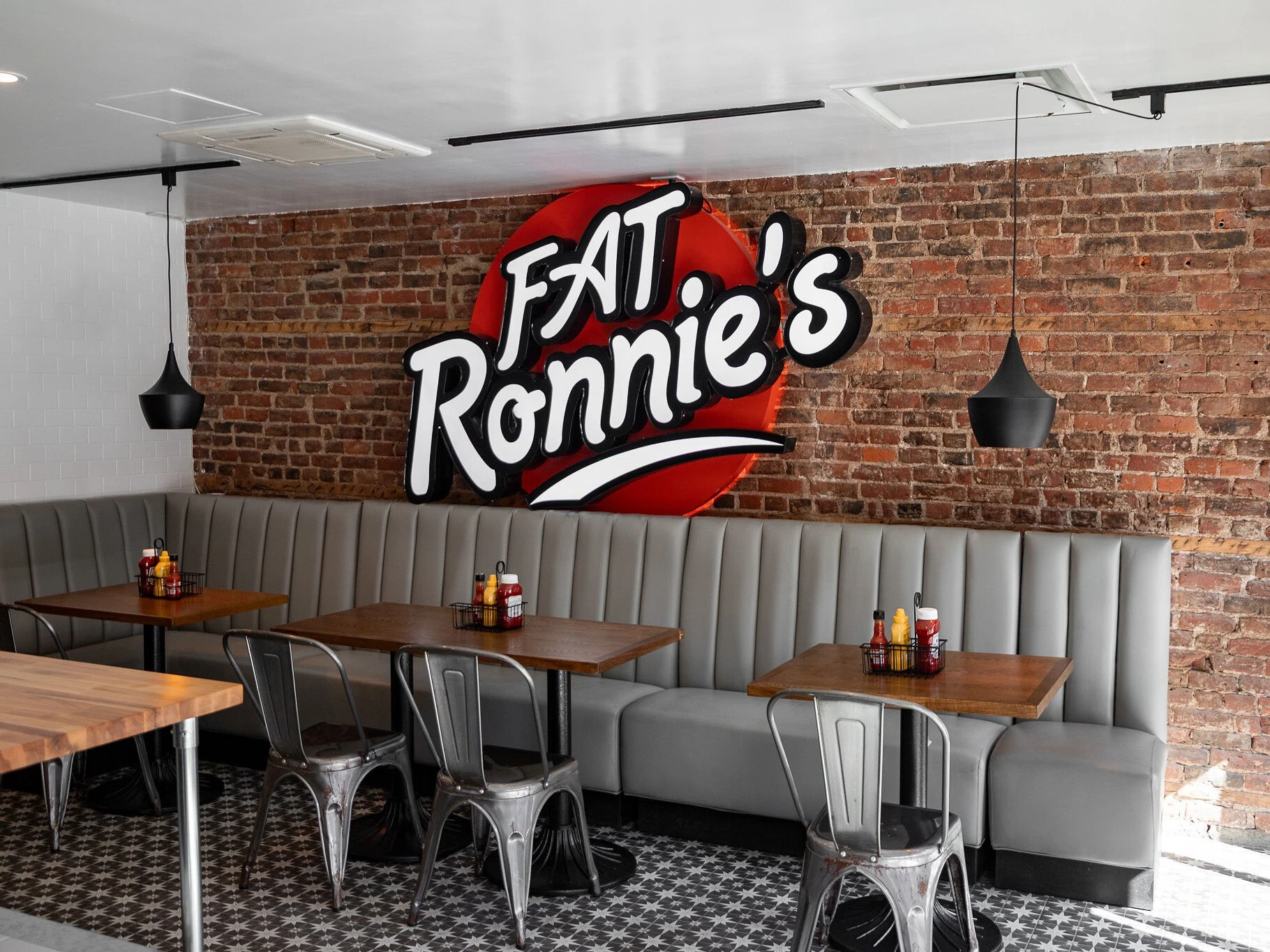Fat Ronnie's