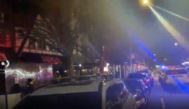 29-year-old shot inside Queens sports bar dies; suspects sought