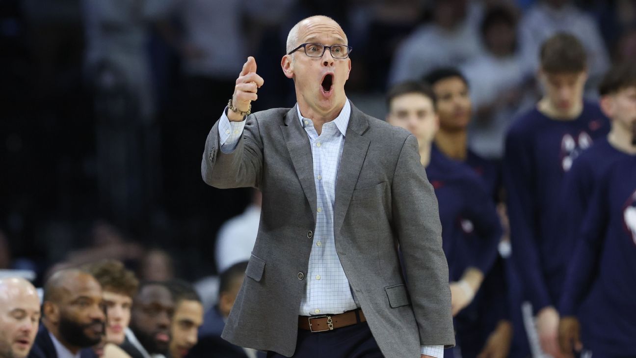 Dan Hurley wants UConn, St. John's fans to join forces in Sweet 16