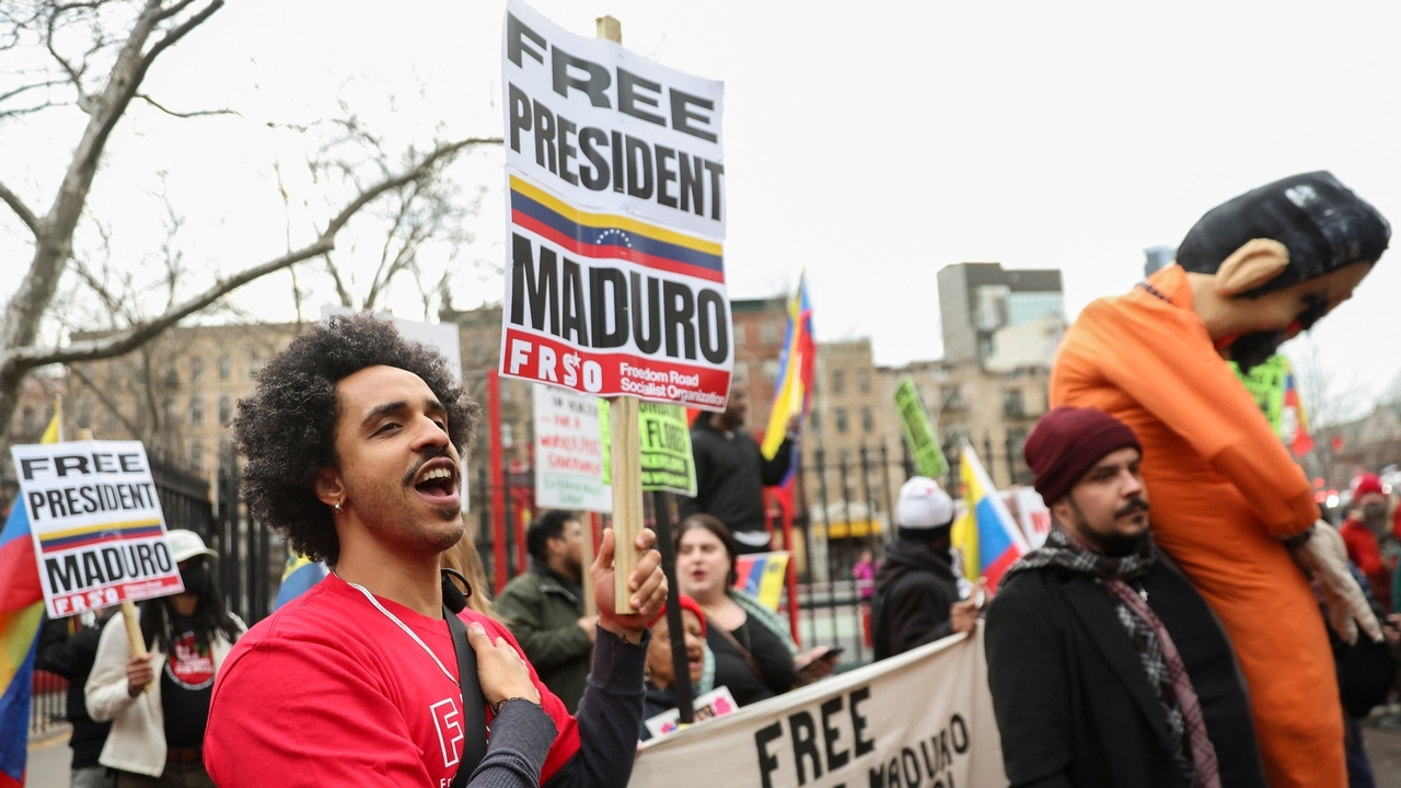 The Latest: Former Venezuelan President Nicolás Maduro to appear in New York City court
