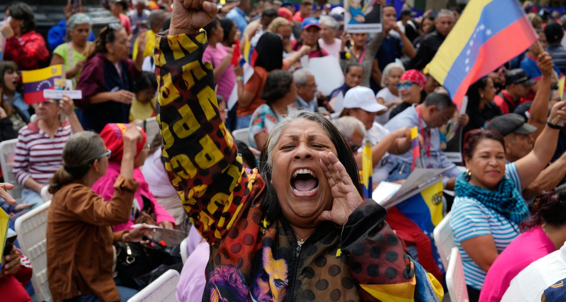 Photos from Caracas and U.S. court where former Venezuelan President Maduro fights indictment