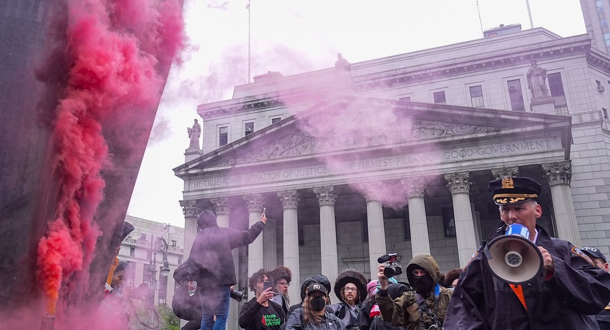 City Council backs watered-down restrictions on NYC protests