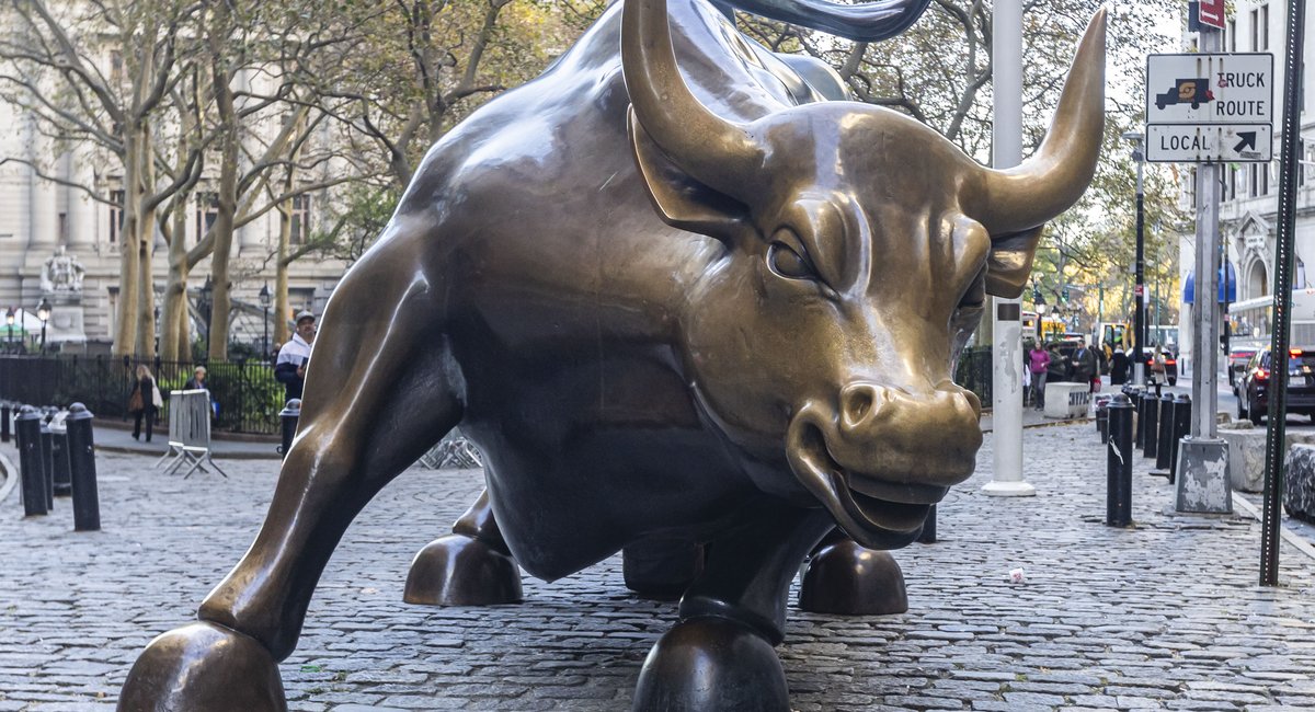 Wall Street bonuses hit record high as NY lawmakers debate raising taxes on the rich