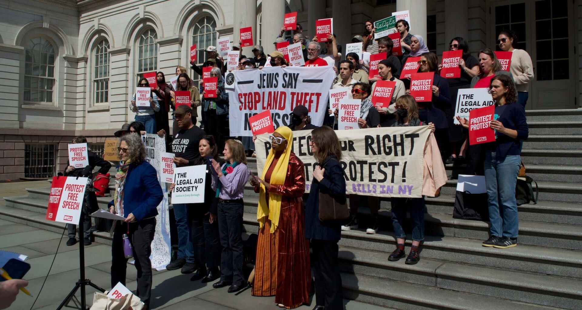 NYC Council approves ‘buffer zone’ legislation insulating houses of worship from protests – The Forward