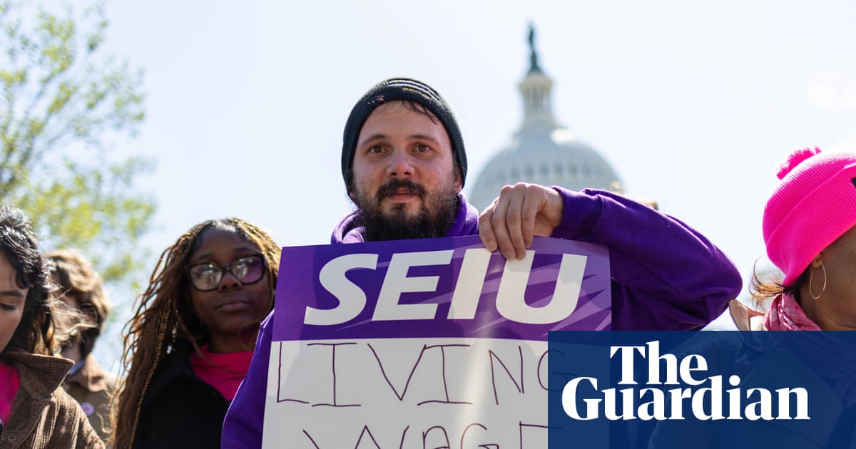 $30 an hour by 2030: new pushes to increase minimum wage in New York and California | Minimum wage