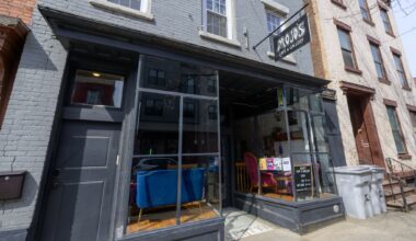 MoJo's Cafe & Gallery to close, new Herbie's Burgers location opens