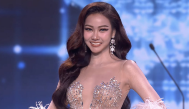 Beauty Queen Loses Her Veneers on Stage Mid-Pageant