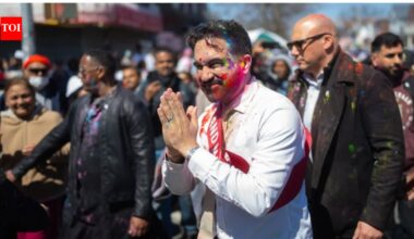 NYC Mayor Zohran Mamdani joins Holi celebrations at Richmond Hill Phagwah parade | World News