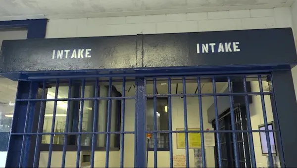 News 12 | Brooklyn | Rikers Island inmate dies at Queens hospital