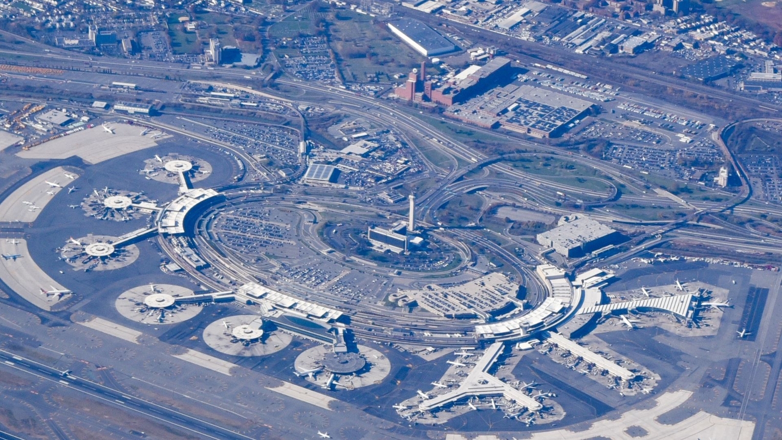 Newark Liberty International Airport ground stop ends after smoke condition cleared from air traffic control tower