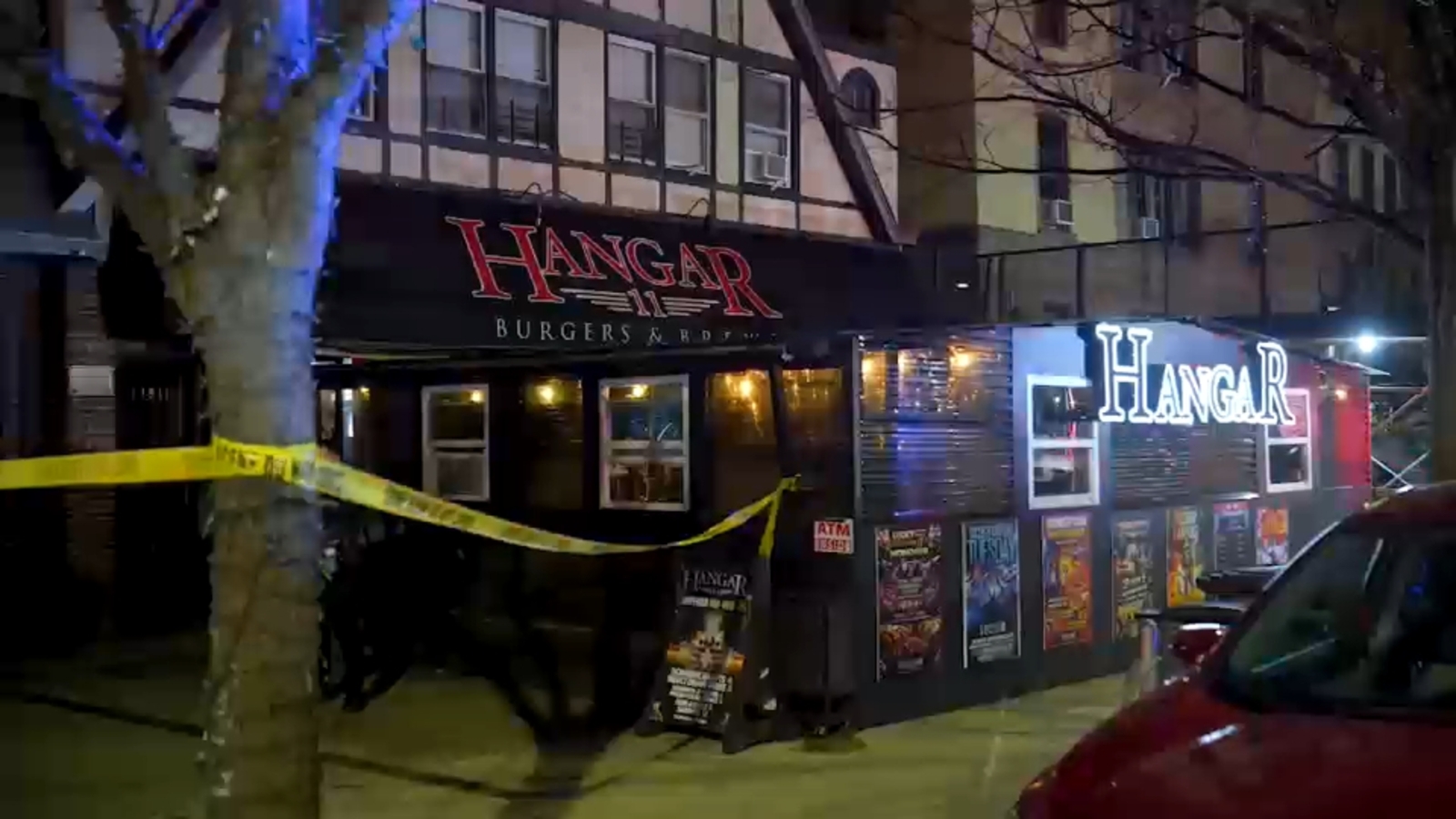 NYPD searching for gunman after man shot and killed inside Kew Gardens, Queens bar