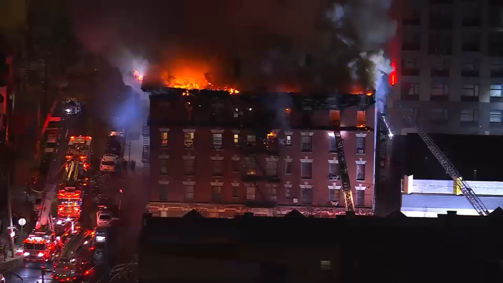 Firefighters battle 5-alarm fire in Belmont, Bronx apartment building