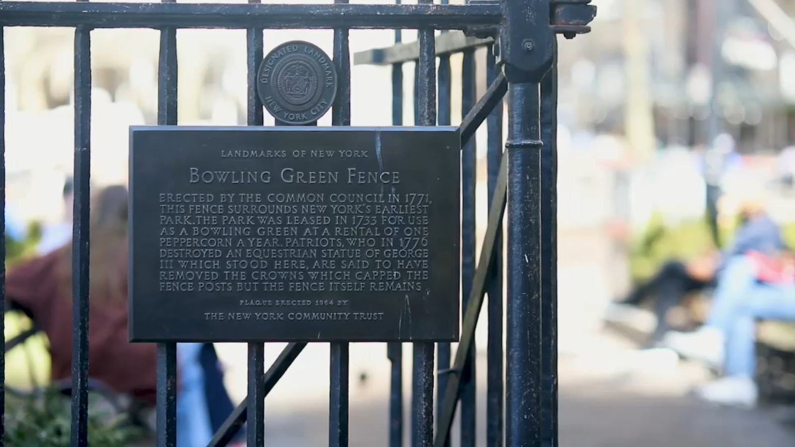 Bowling Green fence in New York holds the history of a revolution ignited in NYC | Celebrating America