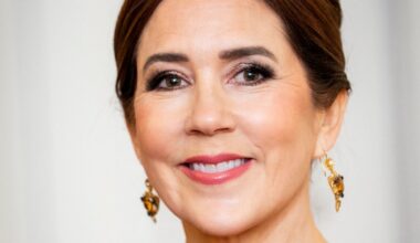 Queen Mary's 'forbidden' jewels she can't take home to Australia