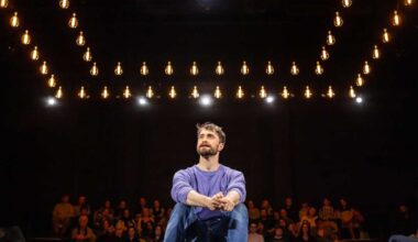 Review | Daniel Radcliffe shares the spotlight with the audience in ‘Every Brilliant Thing’