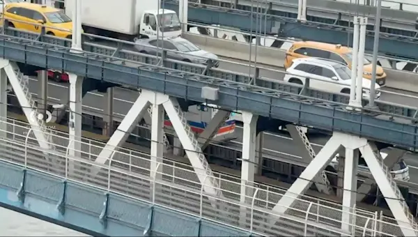 News 12 | Brooklyn | 16 injured in Manhattan Bridge collision