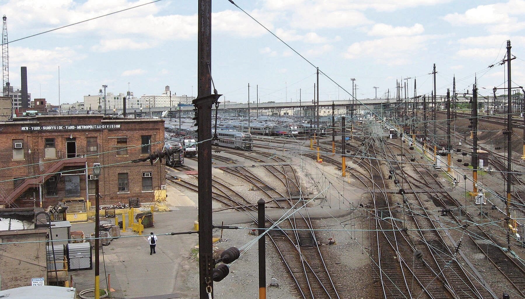 New York City Mayor Zohran Kwame Mamdani met with President Donald Trump on February 26 to propose a historic investment in af­fordable housing at Sunnyside Yard, home to the busiest rail yard in North America. The proposal represents a once- in- a- generation oppor­tunity to confront the city’s housing crisis at the scale it demands. “New York City is facing a generational affordability challenge,” Mayor Mamdani said. “Working families are being priced out of the neighborhoods they built. To meet this moment, we need a true federal partner prepared to invest boldly and act urgently. I appreciated the opportunity to speak directly with President Trump about building more housing in any single project than our city has seen since 1973.” Photo public domain