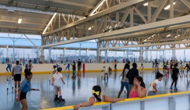 Pier 2 Roller Rink returns music and motion to Brooklyn, starting March 27 • Brooklyn Paper
