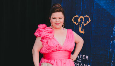 See Who's Starring in The Trouble With Dead Boyfriends at the Beechman