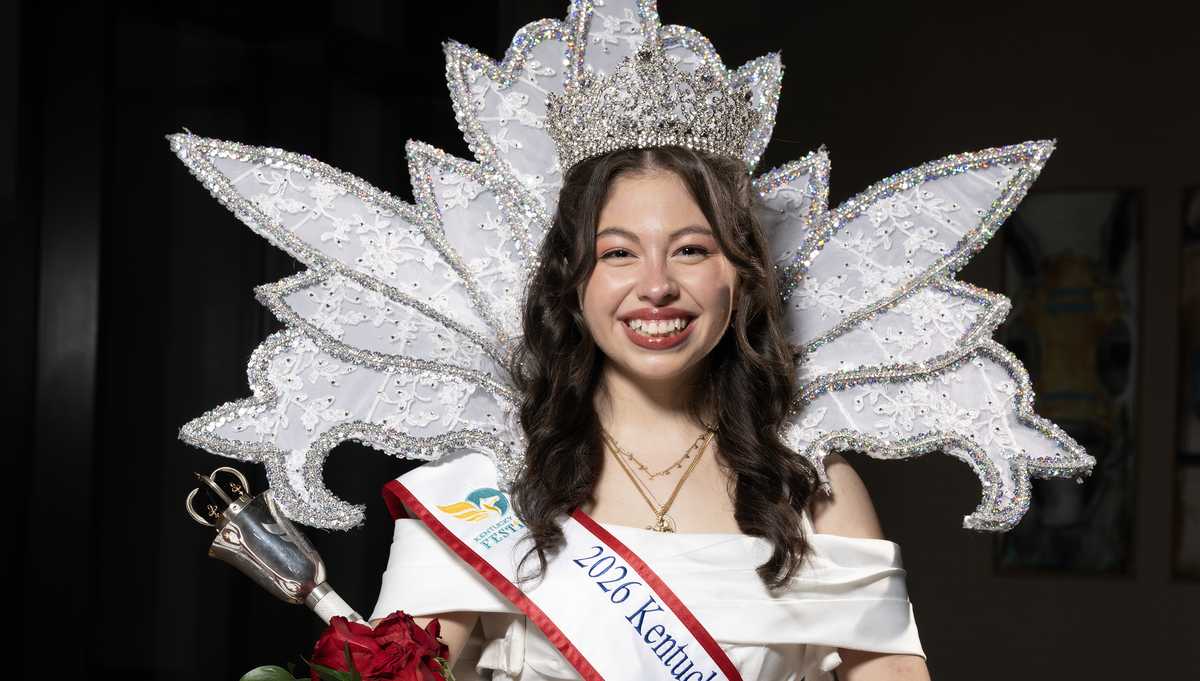 Kentucky Derby Festival Queen crowned during 68th annual Fillies Derby Ball