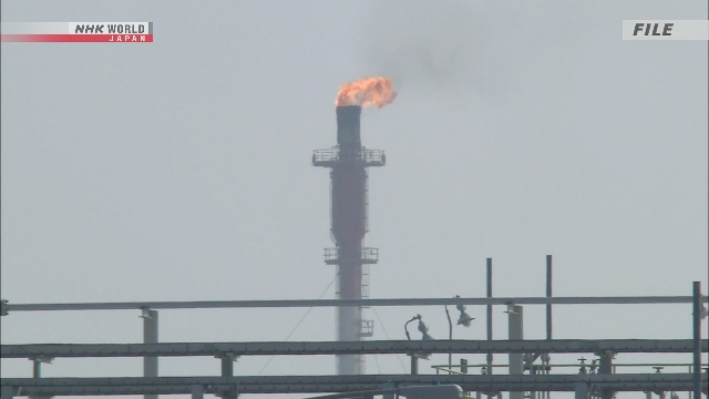 WTI crude oil futures again top $100 per barrel in New York