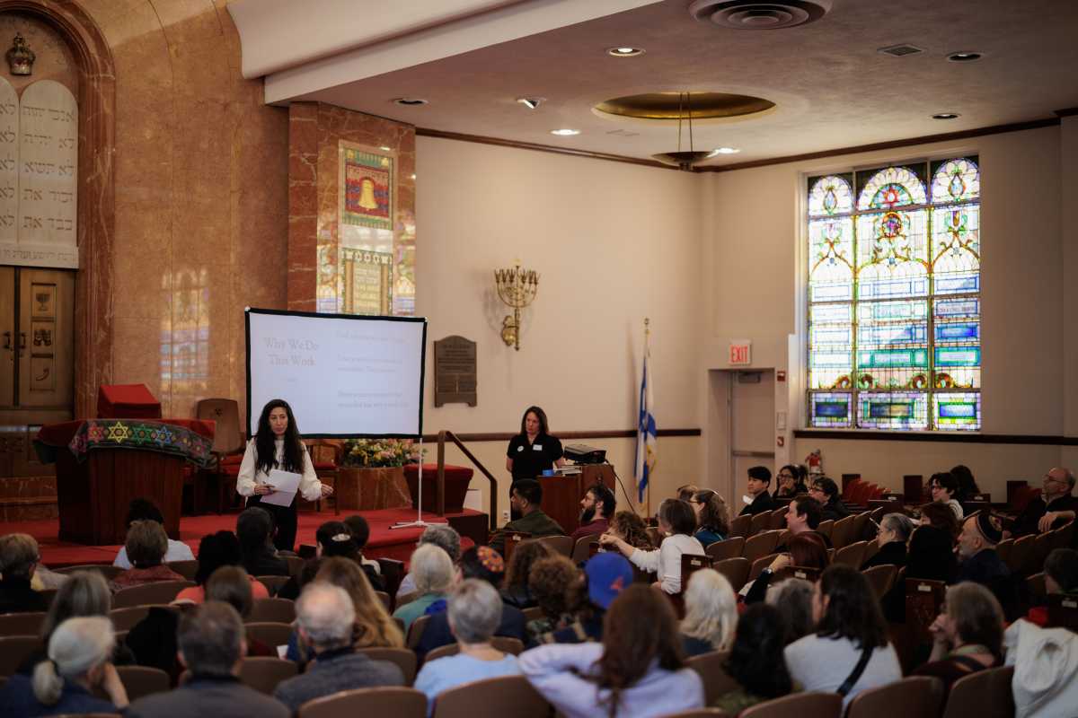 CM Hanif, Interfaith Center of New York host summit to organize against mass deportations • Brooklyn Paper