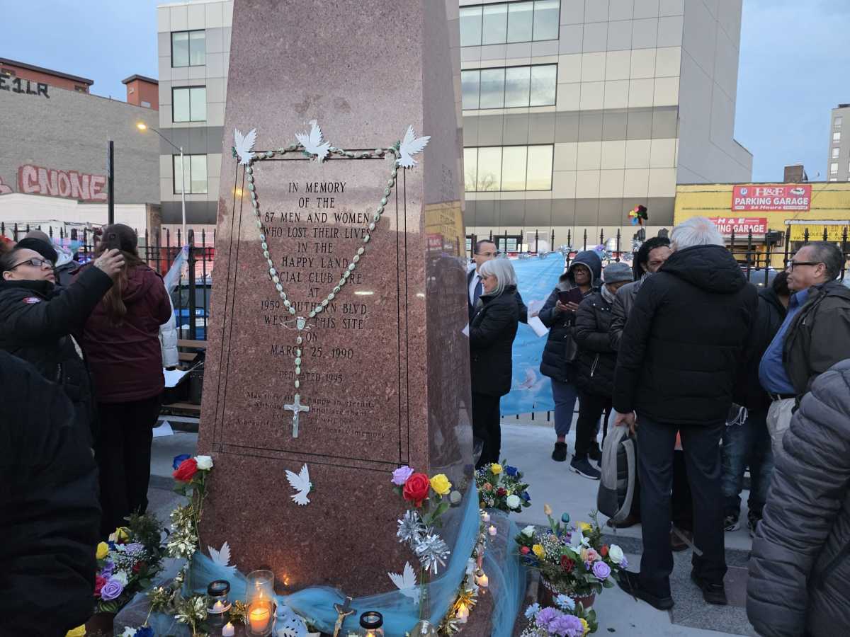 36 years later, Bronxites remember the 87 victims of the Happy Land fire – Bronx Times