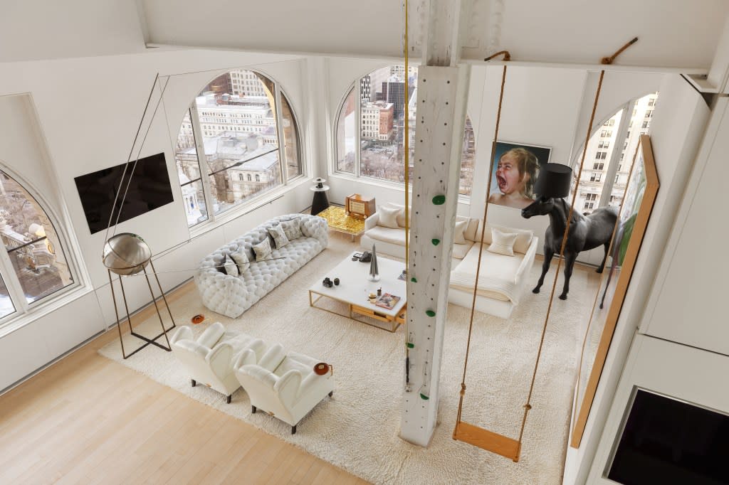 It was transformed from a raw space after its owners, tech executives Craig and Kirsten Nevill-Manning, purchased it for about $6.45 million in 2007. Shannon Dupre of DD-Reps