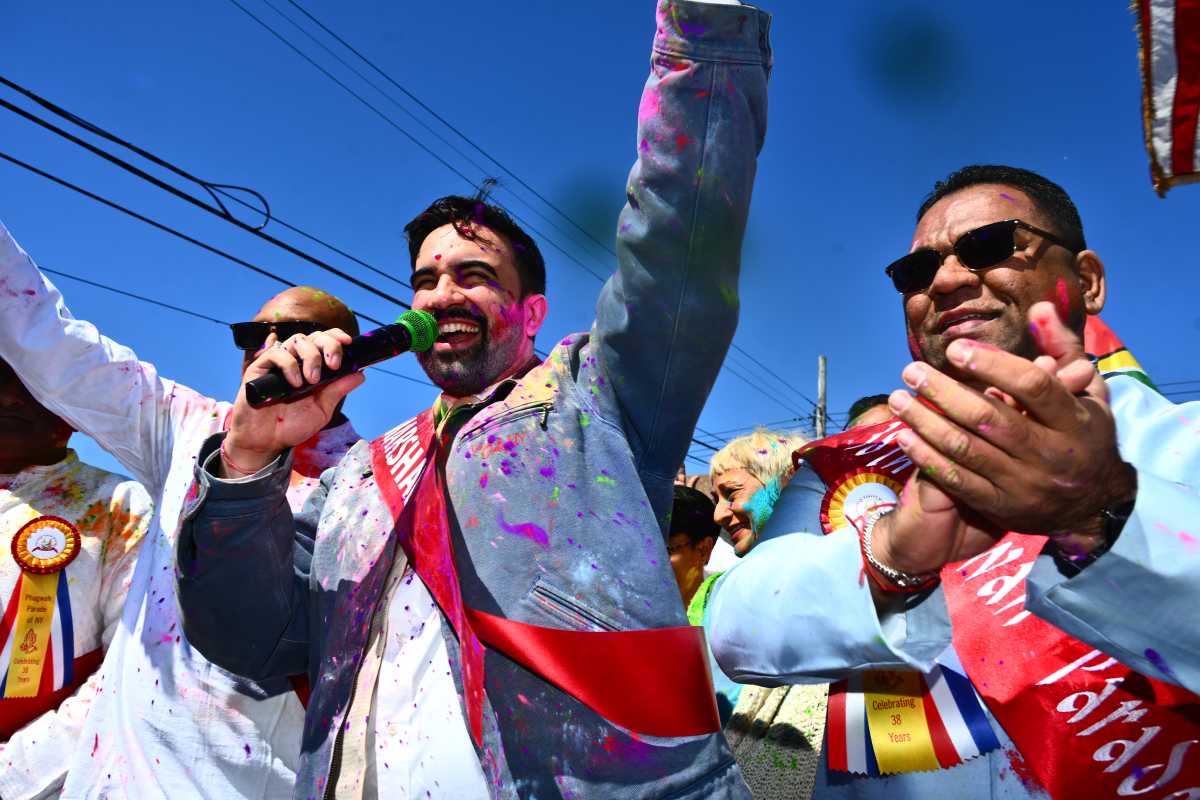 Mayor Mamdani joins Queens residents to celebrate 38th Annual Phagwah Parade in Richmond Hill – QNS