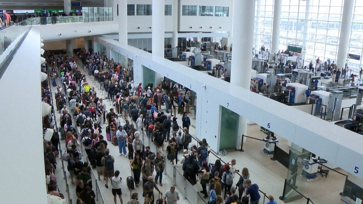 Why airport security is so bad right now – NBC New York