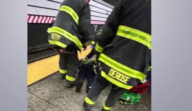 Man wanted for pushing two people onto subway tracks at Manhattan station, NYPD says – NBC New York