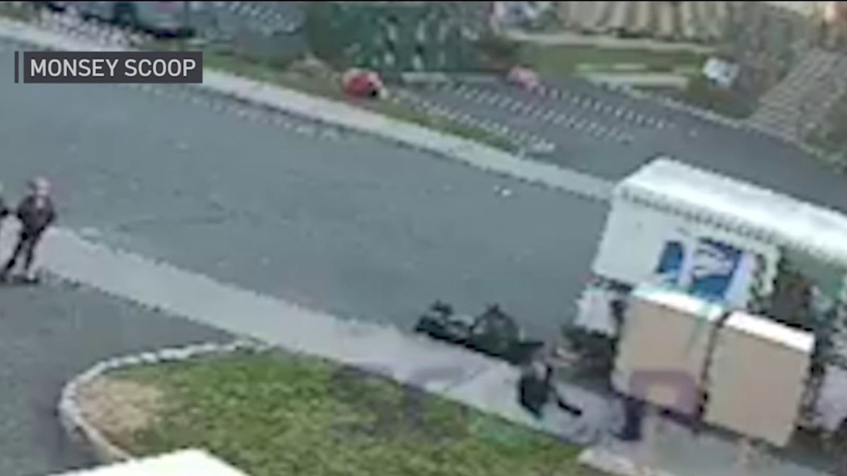 USPS worker accused of shoving 4-year-old – NBC New York