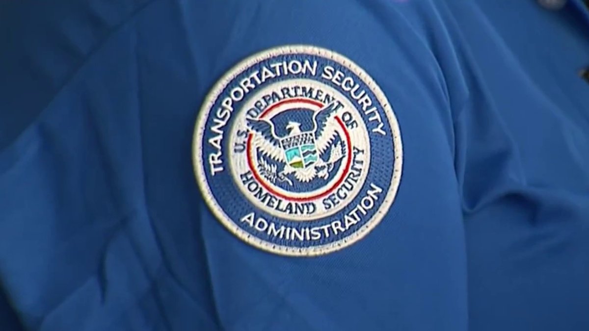 Local TSA workers getting helping hand from bodegas & markets – NBC New York