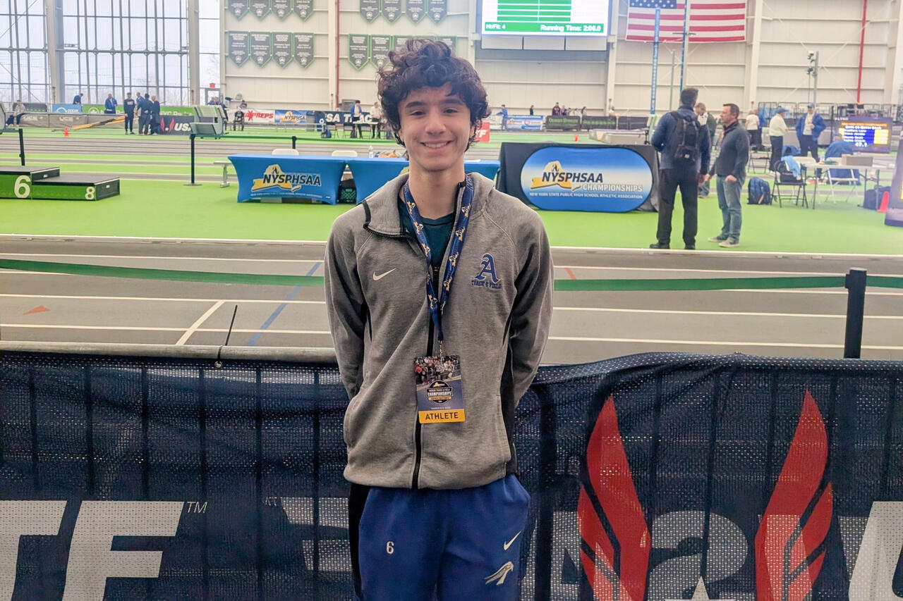 Bizer soars at state championships