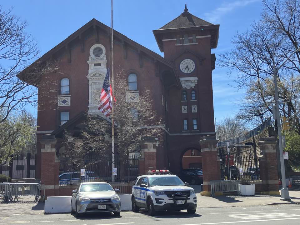 Norwood: Three Sought in Jerome Avenue Robbery