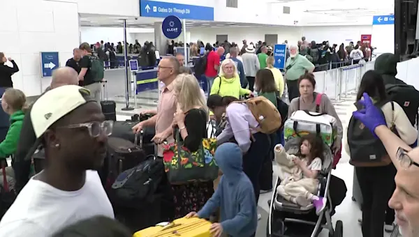 News 12 | Brooklyn | President Trump says ICE will be at airports starting Monday to assist TSA agents