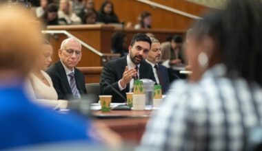 NY lawmakers debate changes in class size law, school funding as NYC wrestles with budget gap