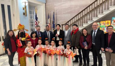 Brooklyn Borough Hall rings in Year of the Horse with lion dance, food and celebration • Brooklyn Paper