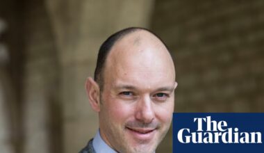 The New York Times drops freelance journalist who used AI to write book review | Books