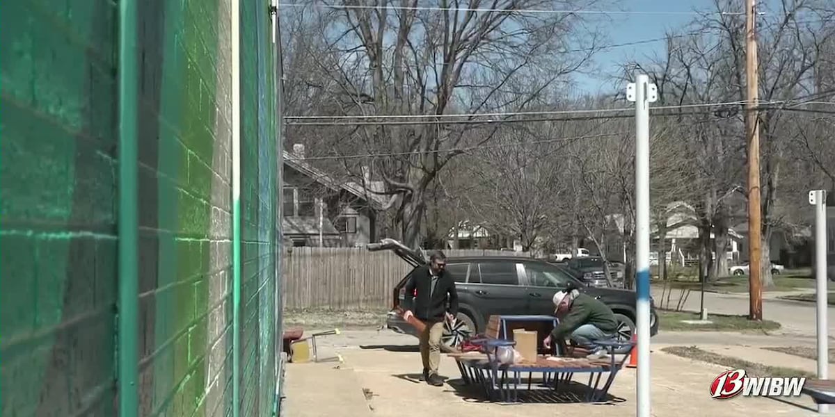 Manhattan Arts Center builds outdoor learning space