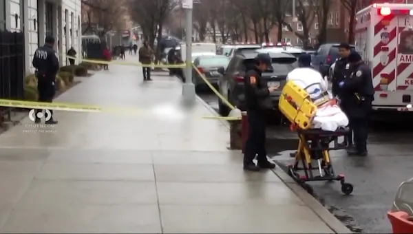 News 12 | Brooklyn | Sources: Knife-wielding man slashes mother's caretaker, jumps to his death from senior living facility in Bushwick