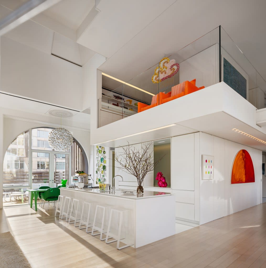 The home occupies nearly 6,400 square feet. Shannon Dupre of DD-Reps