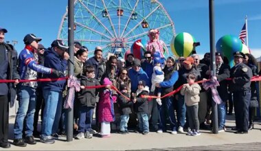 News 12 | Brooklyn | 'We're so back!' New Yorkers celebrate Deno's Wonder Wheel reopening