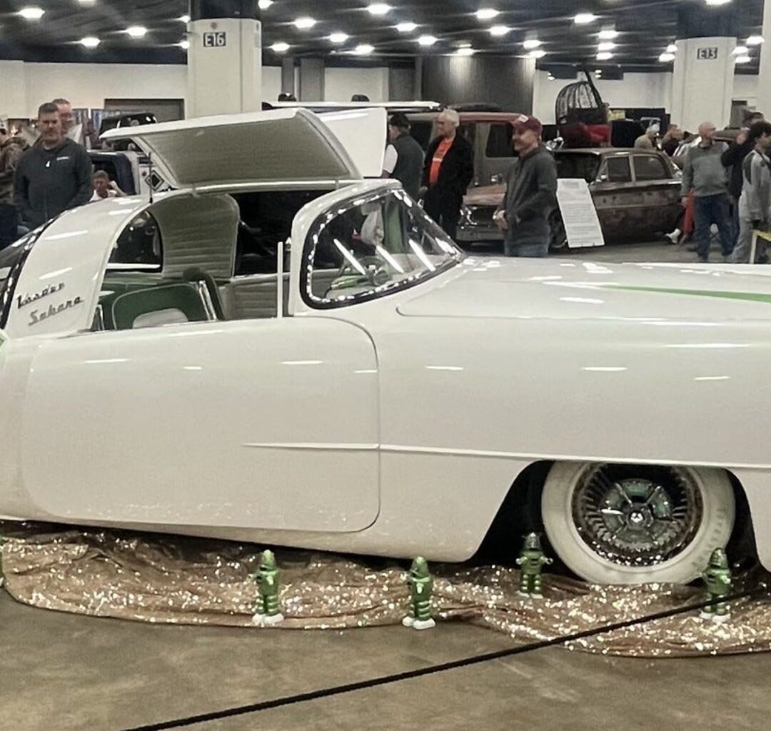 One of the biggest head-turners at the Detroit Autorama was the 1954 Kaiser Manhattan that goes by the nickname “Voodoo Sahara.” Here's why. 📹 by Justin Wan and Keenan Thompson, Detroit Free Press #detroitautorama #kaiser #voodoosahara #kaisermanhattan #detroit