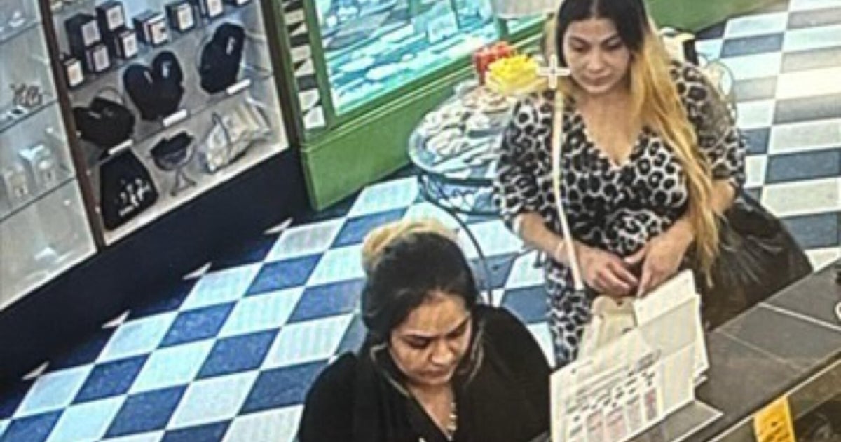 NYPD searching for 3 women who allegedly stole over $41,000 in jewelry from NYC stores