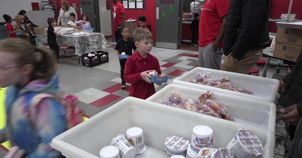 Spartan Basketball Team Welcomes Heritage Students as Kings and Queens | News