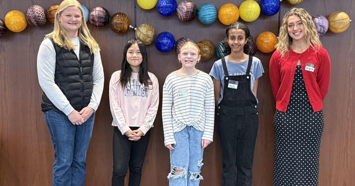 Manhattan students recognized by local Daughters of the American Revolution Chapter | News