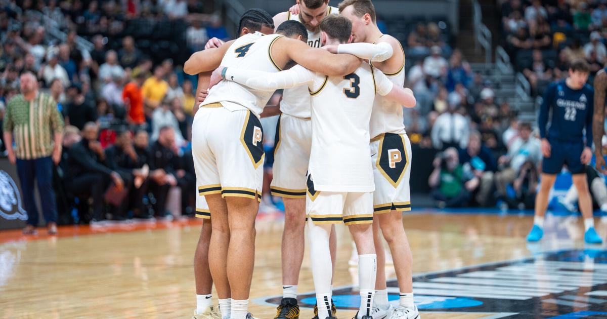 Photo gallery: No. 2 Purdue 104, No. 15 Queens 71 | Multimedia