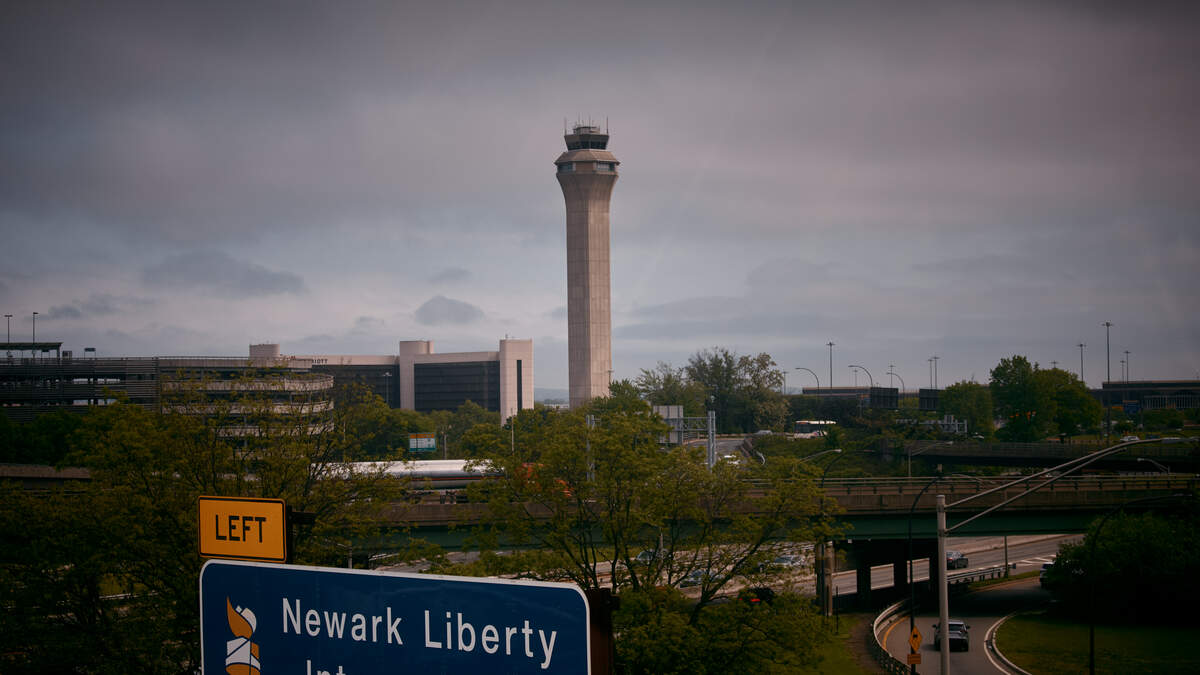 Air Traffic Control Tower Evacuated At Newark Airport Due To Burning Smell